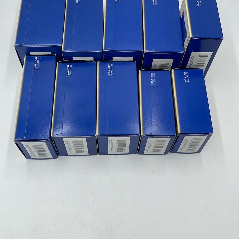 Vintage Hallmark Keepsake Ornament Bundle of 10 Boxes - Picture 12 of 13